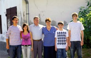 Blog Post - Duzsi family